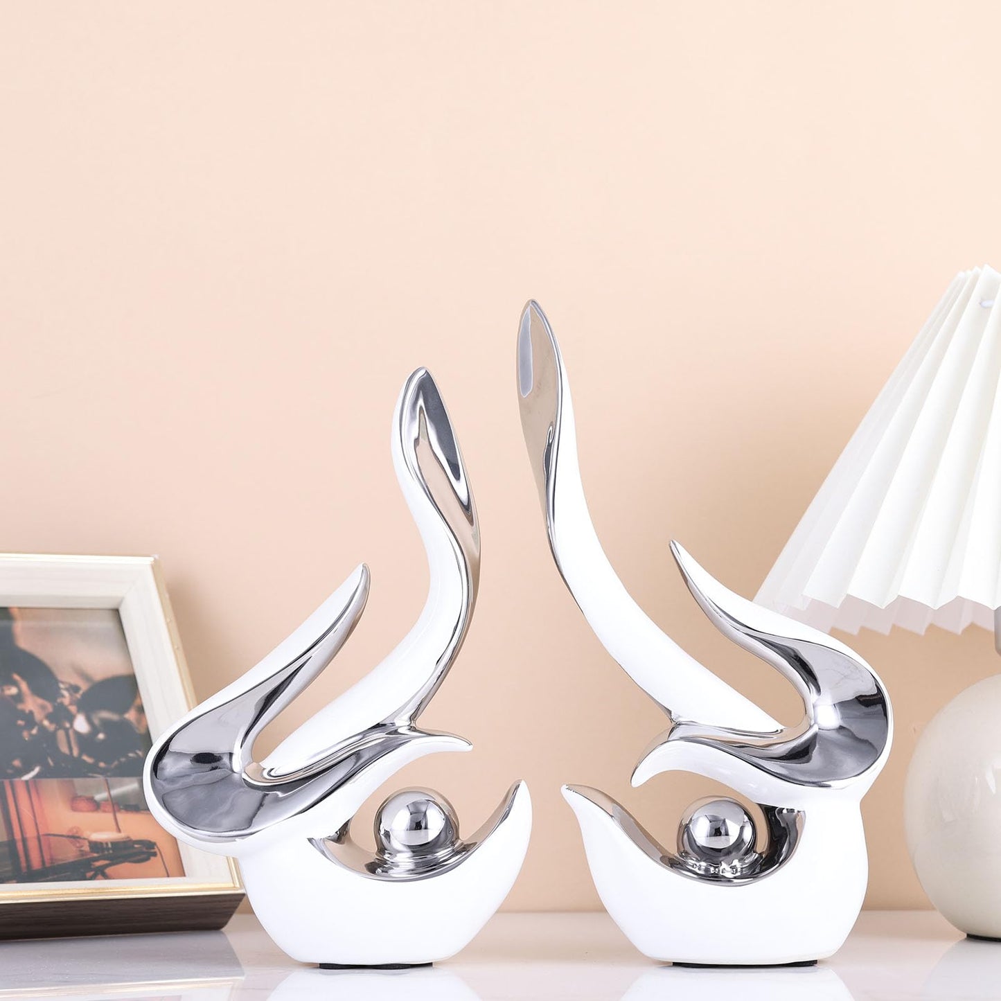 Abstract  Porcelain Accent
