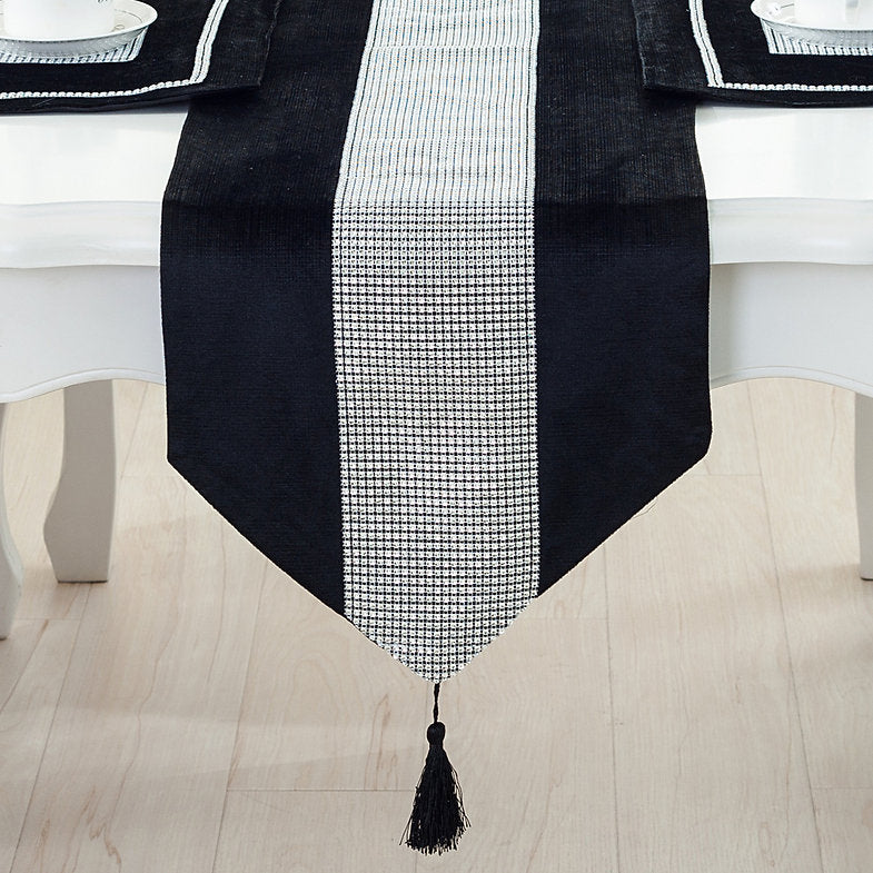 Simple Diamond Table Runner